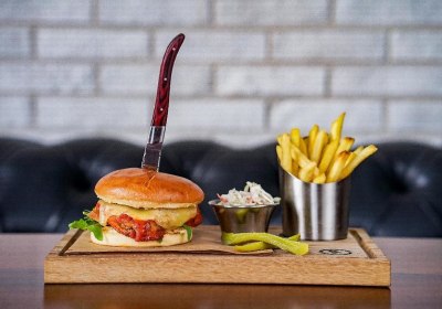 Holiday Inn Dubai Al-Maktoum Airport in Dubai