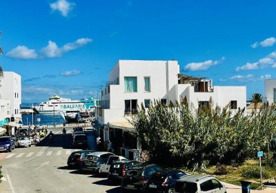 Formentera White Estudios in La Savina