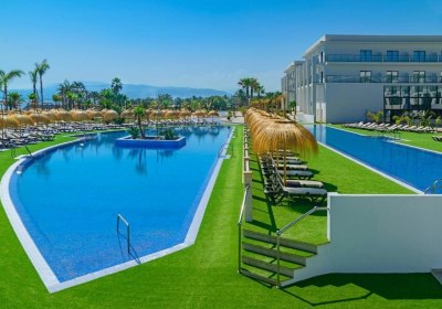 Cabogata Beach in Retamar