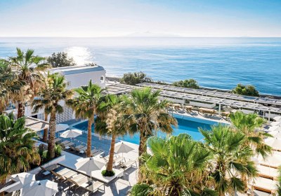 Kamari Beach Hotel in Kamari