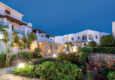 Maritimo Beach Hotel in Sisi