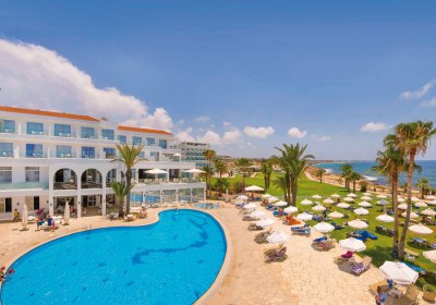 Akti Beach Village Resort in Paphos