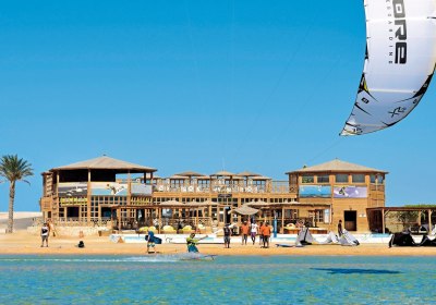 The Breakers Diving & Surfing Lodge in Soma Bay