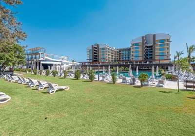 Sorgun Akadia Luxury 16+ in Titreyengöl