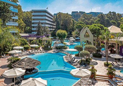 Dionysos Hotel in Ixia