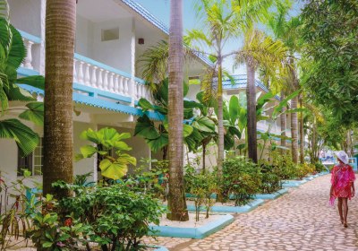 Legends Beach Resort in Negril