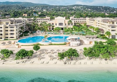 Iberostar Waves Rose Hall Beach in Rose Hall