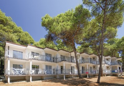 Arena Verudela Beach Resort & Verudela Villas in Pula