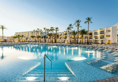 Grand Palladium White Island Resort & Spa in Playa d'en Bossa