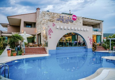 Astir Notos in Potos