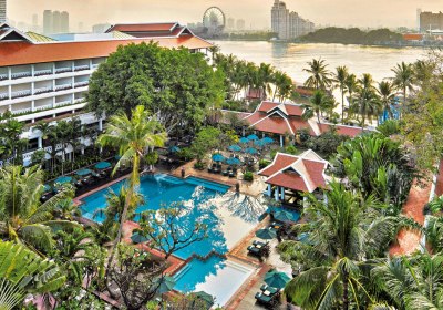 Anantara Riverside Bangkok Resort in Bangkok