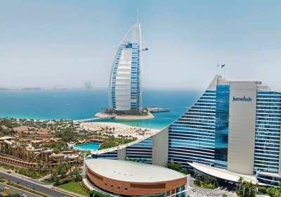 Jumeirah Beach Hotel in Dubai