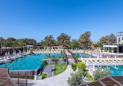 Sorgun Akadia Luxury 16+ in Titreyengöl