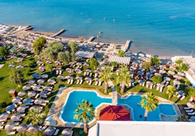 Robolla Beach Apart Hotel in Roda