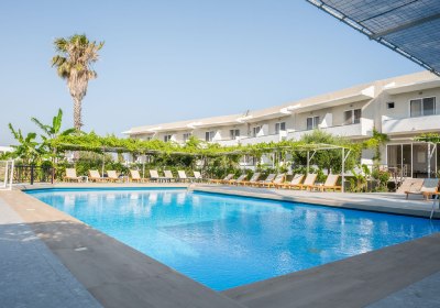 Costa Angela Seaside Resort in Lambi