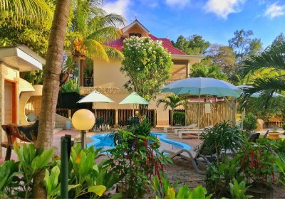 Casa de Leela Guesthouse & CocoLux Apartments in Anse Reunion