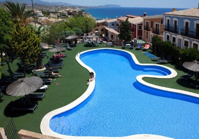 Occidental Pueblo Acantilado in El Campello