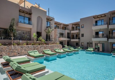 Paralos Venus Suites in Analipsi