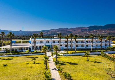 Costa Angela Seaside Resort in Lambi