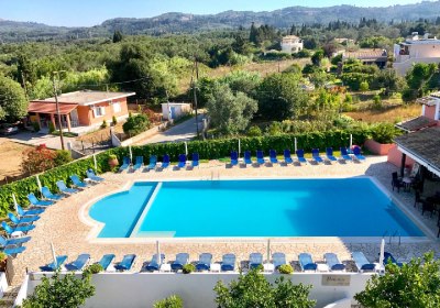 Bruskos Hotel & Suites in Agios Georgios Argirades
