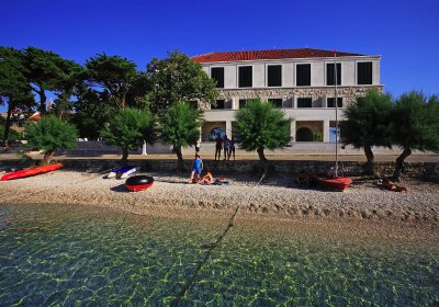 Hotel Lipa in Postira