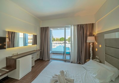 Wohnbeispiel Familienzimmer Poolblick