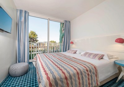 Wohnbeispiel Doppelzimmer Parkseite franz. Balkon 