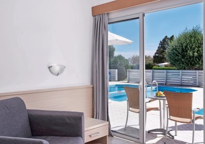 Wohnbeispiel Familienzimmer Swim-Up