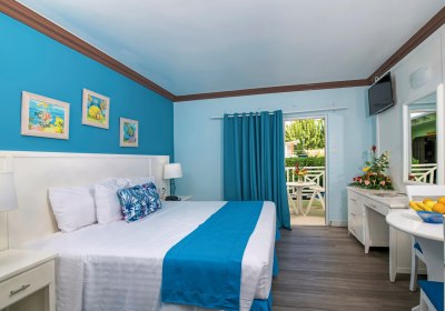 Wohnbeispiel Studio Pool View Calais