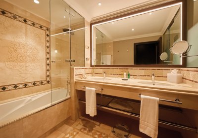 Secrets Bahía Real Resort & Spa