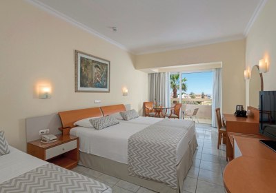 Wohnbeispiel Familienzimmer Gartenblick