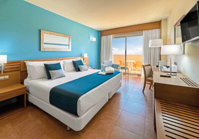 Wohnbeispiel Doppelzimmer Deluxe Prestige seitl. Meerblick