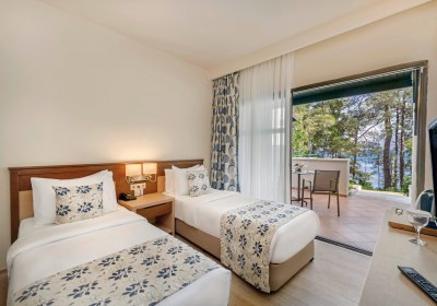 Wohnbeispiel Bungalow Familienzimmer Gartenblick