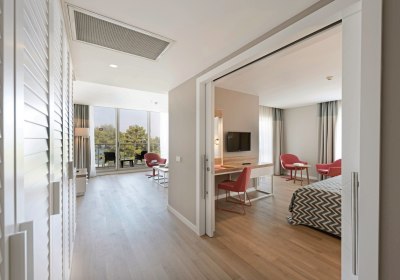 Wohnbeispiel Suite Deluxe mit Jacuzzi