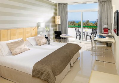 Wohnbeispiel Doppelzimmer Privilege Poolblick