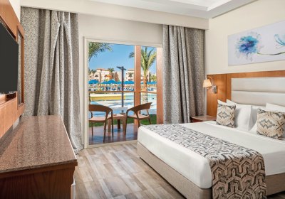 Wohnbeispiel Familienzimmer Poolblick