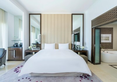 Wohnbeispiel Premium Room Sea View with Balcony