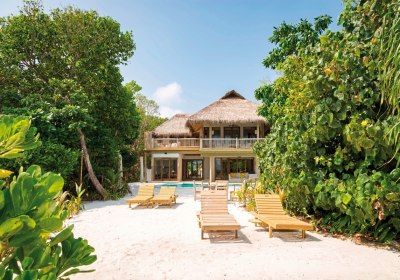 Three Bedroom Beach Retreat with Pool