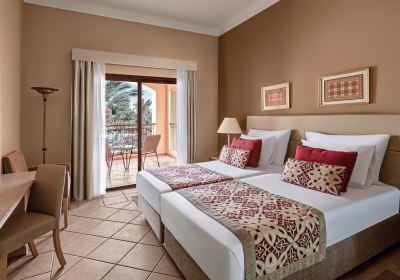 Wohnbeispiel Apt. 1 Schlafzimmer Poolblick/DERTOUR Suite Poolblick