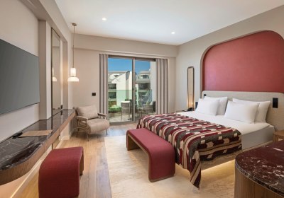 Wohnbeispiel Doppelzimmer Superior Poolzugang &uuml;ber Treppen