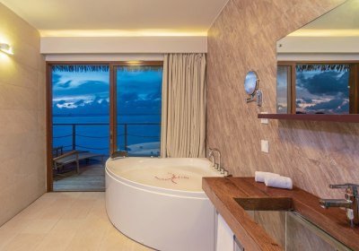 Beispiel Bad Lagoon Suite