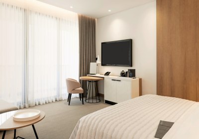 Wohnbeispiel Royal Club Tower JBR Facing Room