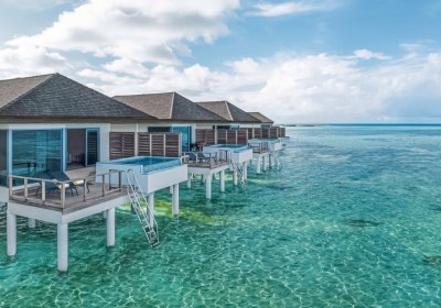 Wohnbeispiel Overwater Villa with Pool