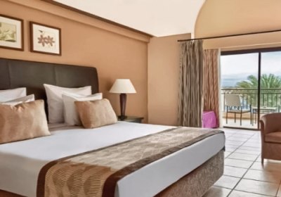 Wohnbeispiel Doppelzimmer Deluxe Meerblick mit Faltt&uuml;r