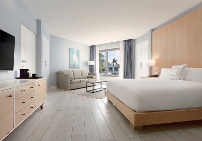 Wohnbeispiel Poolview Guestroom 1 King Bed