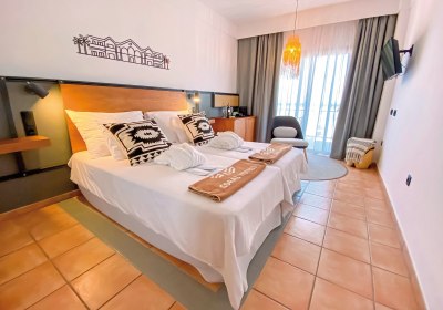 Wohnbeispiel Doppelzimmer Premium Poolblick