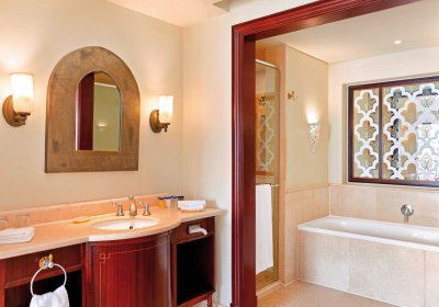 Beispiel Bad Doppelzimmer Standard Gartenblick