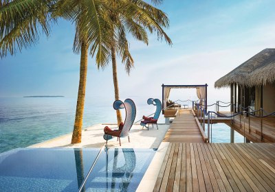 Romantic Pool Residence