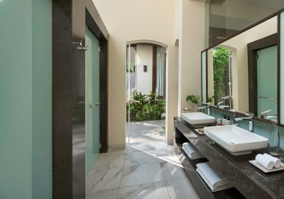 3 Bedroom Beach Suite with Pool