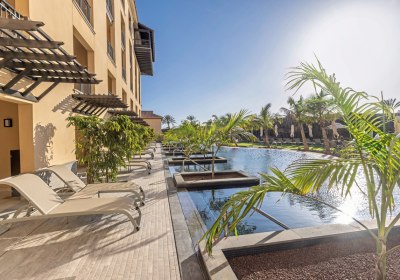 Beispiel Pool-Terrasse Doppelzimmer Premium